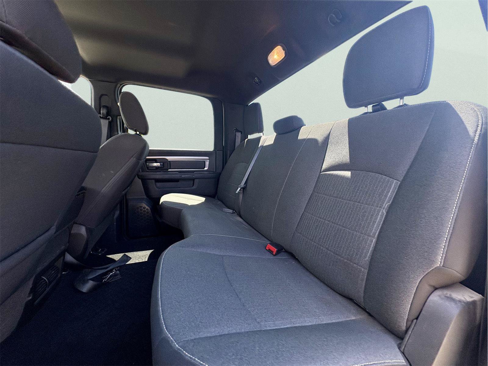 Used 2023 RAM 1500 Warlock AWD/4WD image 9