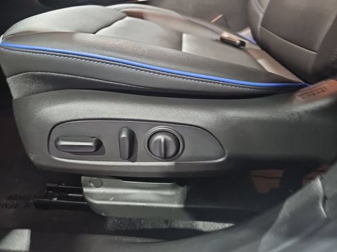 Used 2025 Buick Envista Sport Touring w/ Convenience I Package FWD image 34