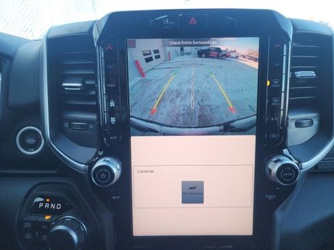 New 2026 RAM 1500 4x4 Crew Cab image 4