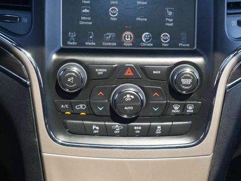 Used 2015 Jeep Grand Cherokee Overland w/ Advanced Technology Group RWD image 7