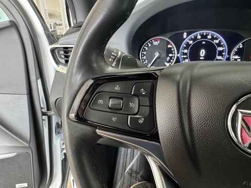 Used 2024 Buick Enclave Premium image 27
