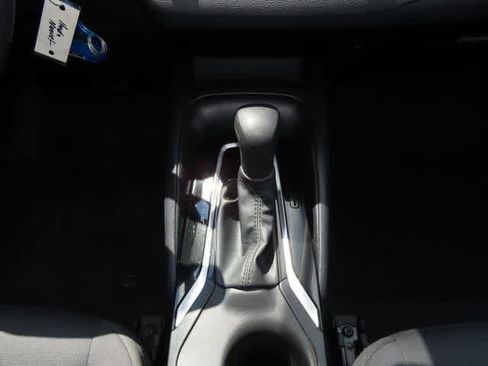 Used 2024 Toyota Corolla LE FWD image 21