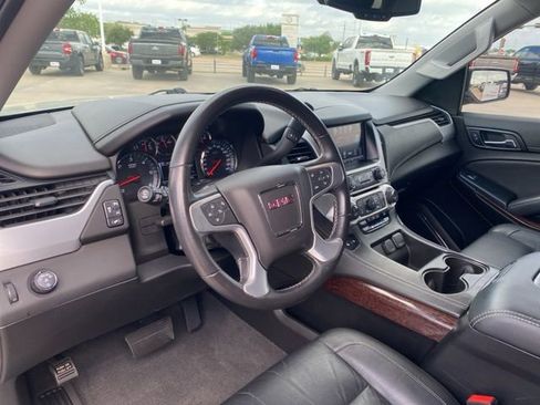 Used 2020 GMC Yukon SLT RWD image 4
