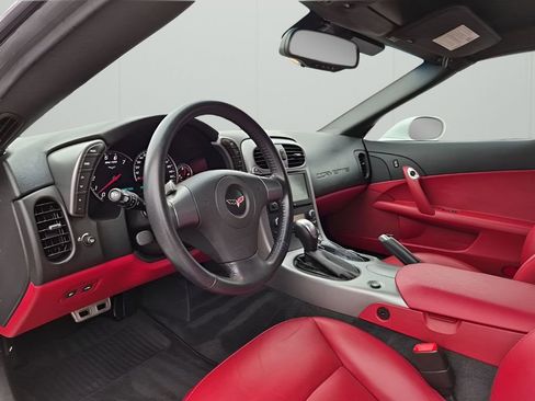 Used 2006 Chevrolet Corvette Coupe w/ Preferred Equipment Group image 21