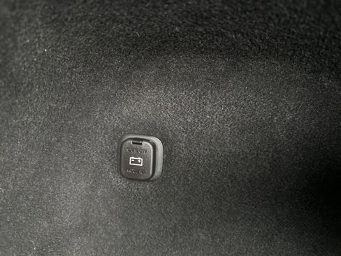 Used 2018 MAZDA CX-9 Touring image 28