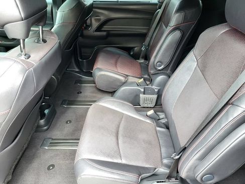 Used 2025 Toyota Sienna XSE w/ XSE Premium Package AWD/4WD image 23