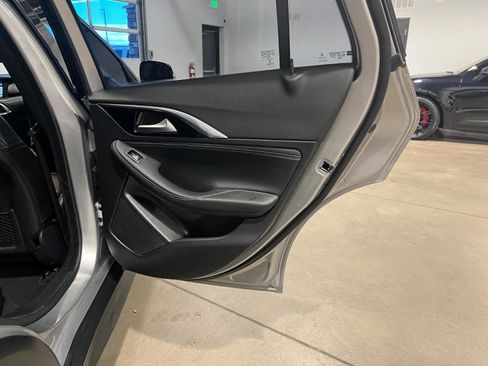 Used 2018 INFINITI QX30 Premium w/ Navigation Package image 35