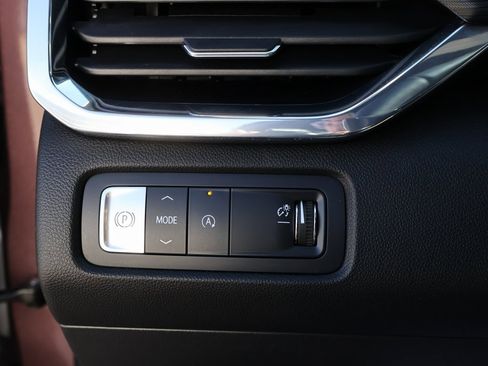 Certified 2025 GMC Acadia Elevation image 43