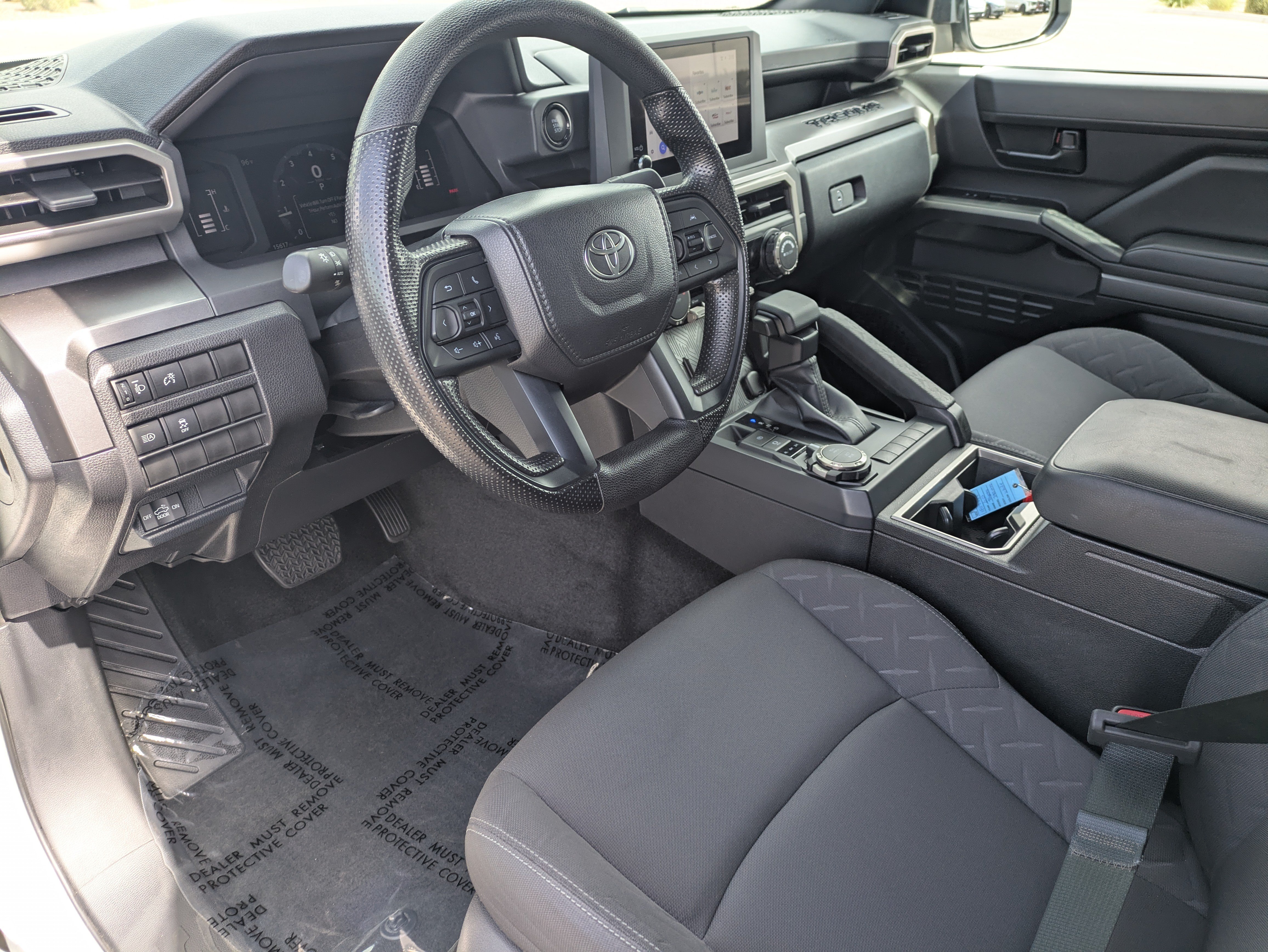 Used 2025 Toyota Tacoma SR5 AWD/4WD image 23
