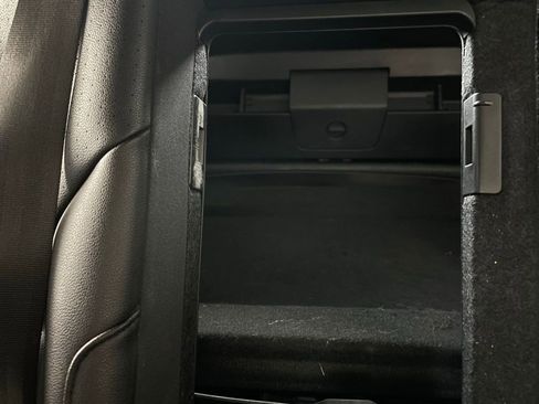 Used 2017 Volkswagen e-Golf SEL Premium image 24