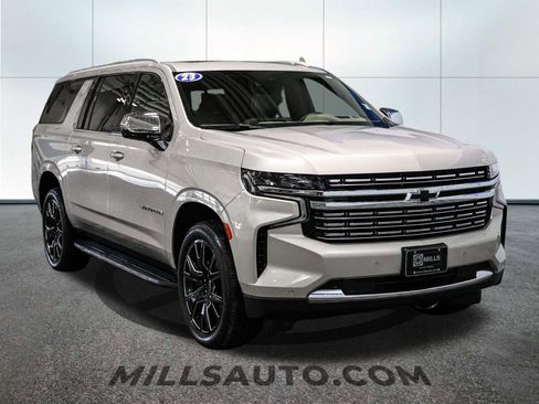 Used 2023 Chevrolet Suburban Premier w/ Premium Package 2 image 11
