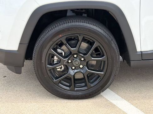 New 2026 Jeep Compass Latitude AWD/4WD image 12
