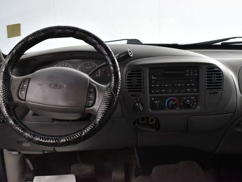 Used 2001 Ford F150 XLT AWD/4WD image 8