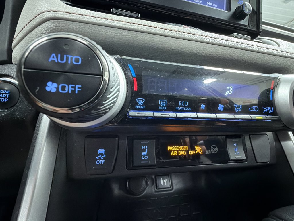 Used 2019 Toyota RAV4 XLE w/ Convenience Package AWD/4WD image 25