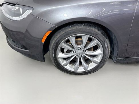 Used 2015 Chrysler 200 S w/ Comfort Group FWD image 22