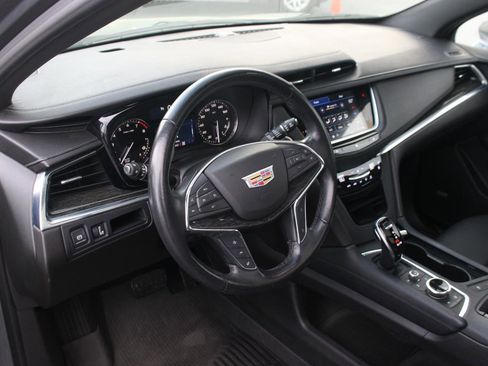 Used 2021 Cadillac XT5 Premium Luxury w/ LPO, Floor Liner Package image 17