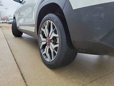 Used 2023 Kia Seltos SX image 17