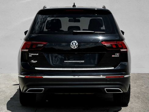 Used 2018 Volkswagen Tiguan SE AWD/4WD image 10