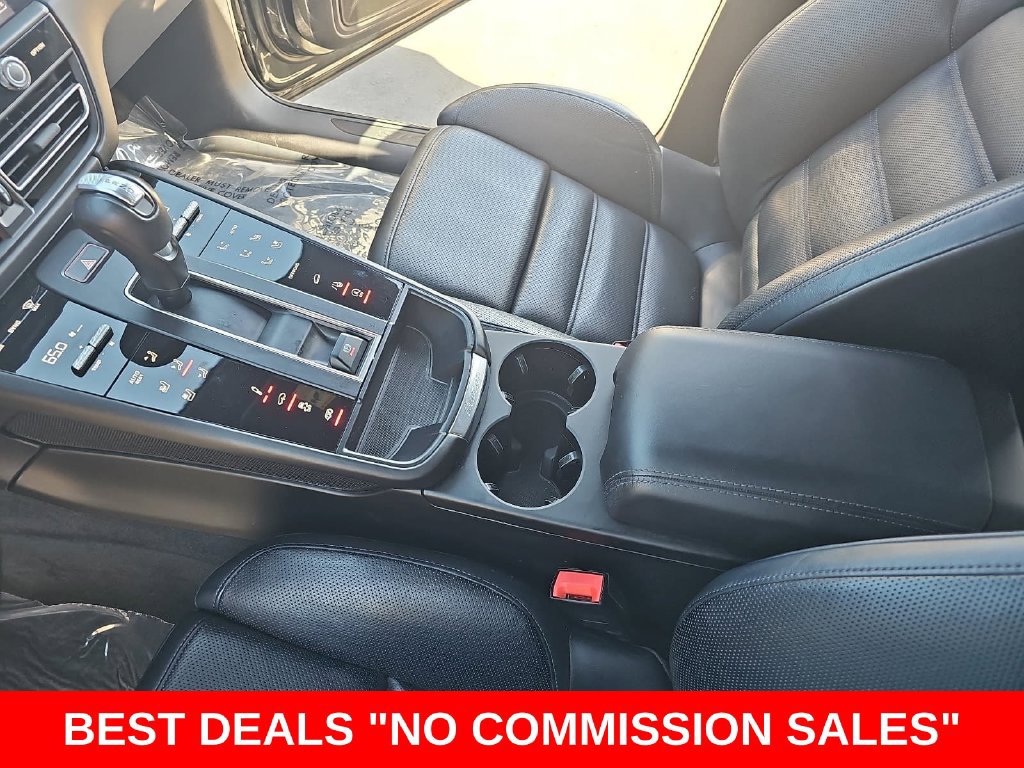 Used 2024 Porsche Macan GTS AWD/4WD image 23