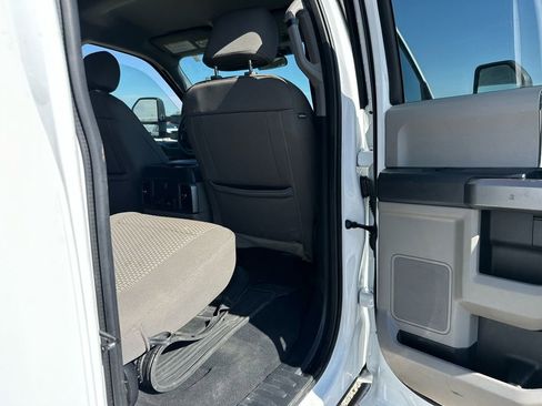 Used 2022 Ford F250 XLT w/ FX4 Off-Road Package image 21