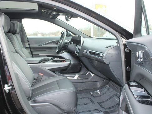 Used 2024 Cadillac Lyriq Luxury w/ LPO, Floor Liner Package image 11
