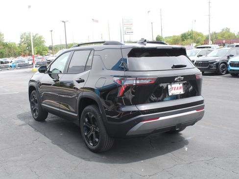 New 2026 Chevrolet Equinox LT w/ Midnight Edition FWD image 5