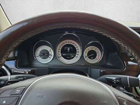 Used 2015 Mercedes-Benz GLK 350 4MATIC image 11