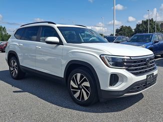 Used 2024 Volkswagen Atlas SE w/ Panoramic Sunroof Package AWD/4WD video 3