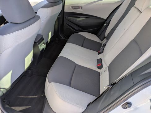 Used 2023 Toyota Corolla LE image 14