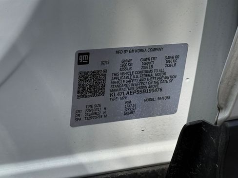 Used 2025 Buick Envista Preferred FWD image 27