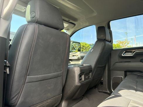 Used 2024 Chevrolet Silverado 1500 RST w/ Z71 Off-Road Package AWD/4WD image 41