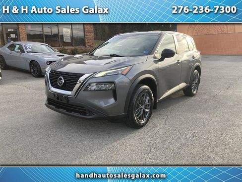 Used 2021 Nissan Rogue S image 1