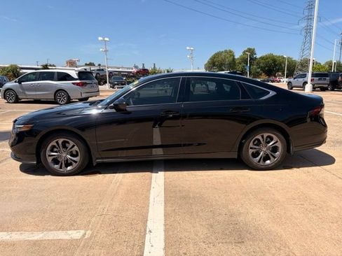 Used 2023 Honda Accord EX image 3