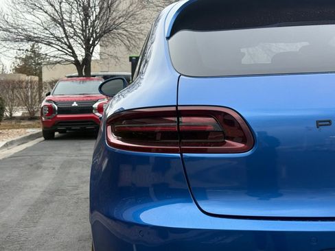 Used 2015 Porsche Macan Turbo image 34