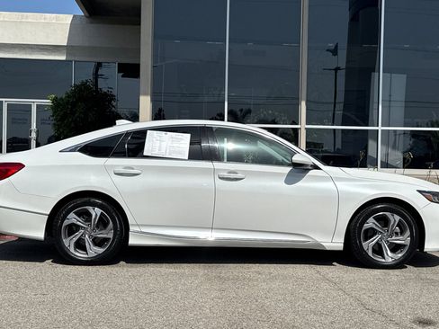 Used 2018 Honda Accord EX image 3