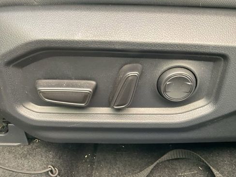 Used 2025 Toyota Tundra SR5 w/ SR5 Convenience Package image 24