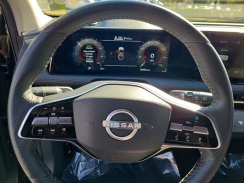 Used 2023 Nissan Ariya AWD image 22