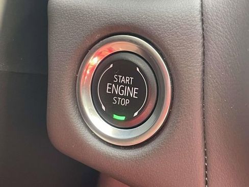 Used 2024 Chevrolet Tahoe Z71 w/ Luxury Package image 23