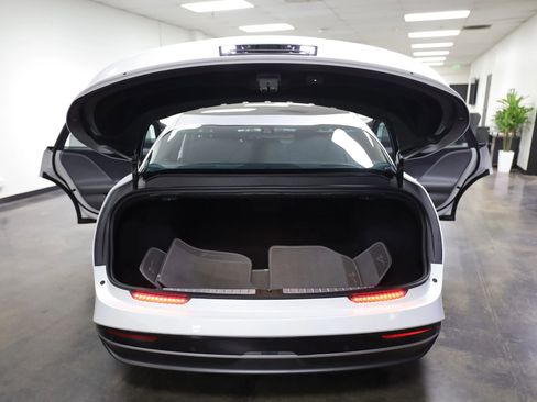 Used 2022 Lucid Air Grand Touring image 49