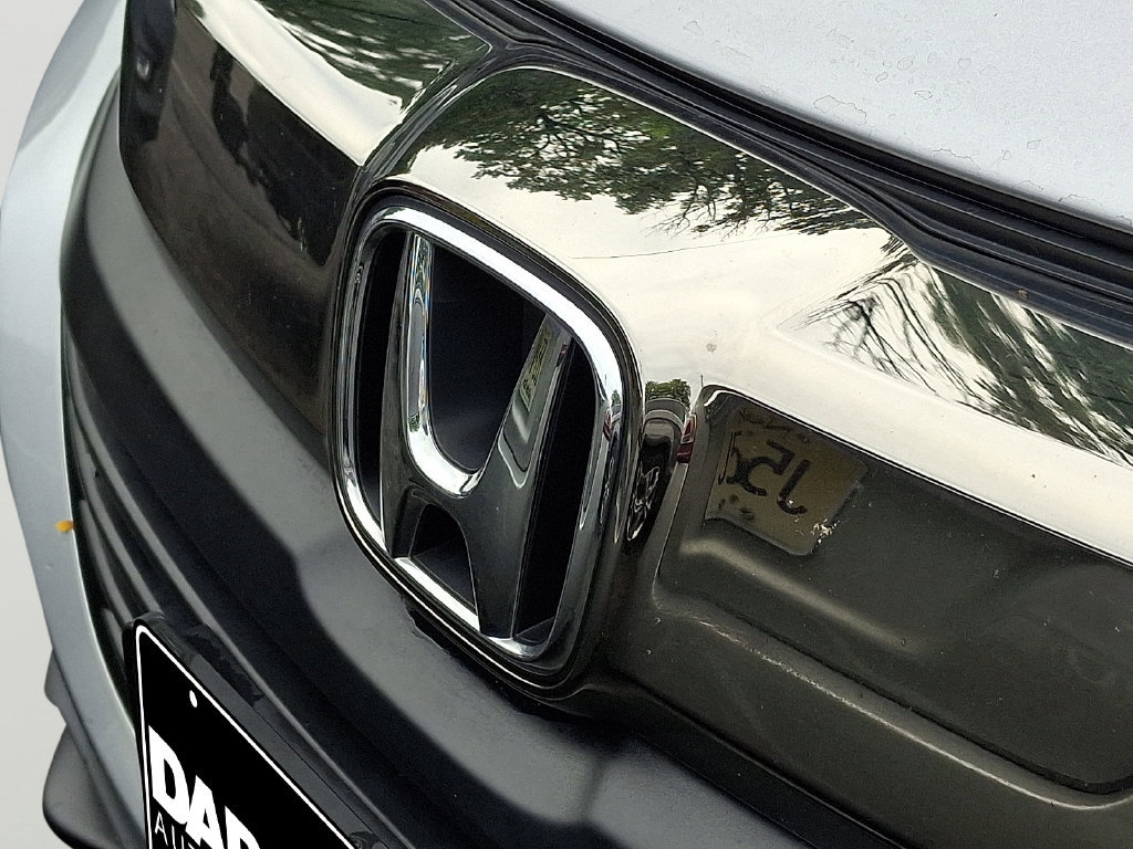 Used 2019 Honda HR-V LX image 3