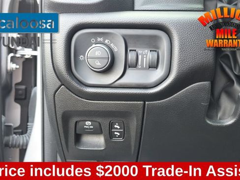 Used 2025 RAM 1500 Laramie AWD/4WD image 14