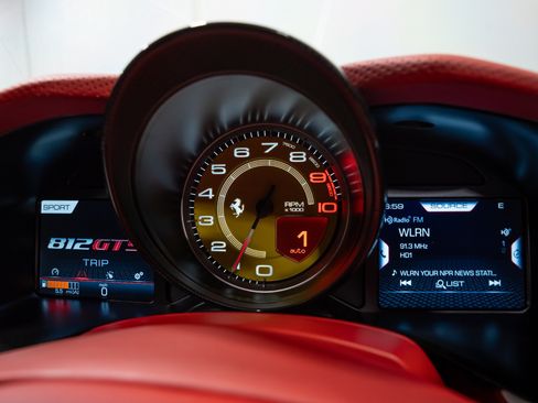 Used 2023 Ferrari 812 GTS RWD image 67