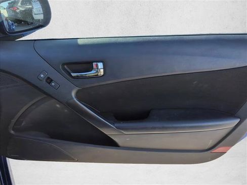 Used 2011 Hyundai Genesis 2.0T image 20