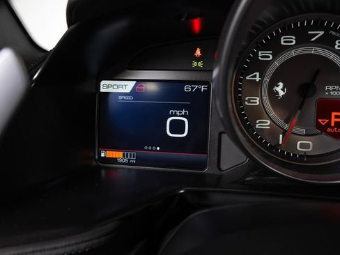 Used 2021 Ferrari 812 GTS RWD image 34