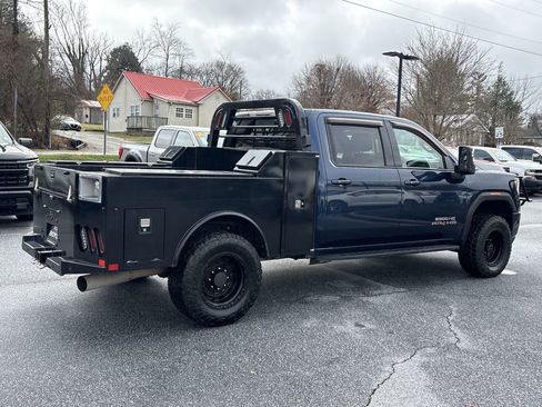 Used 2021 GMC Sierra 3500 AT4 w/ AT4 Preferred Package image 10