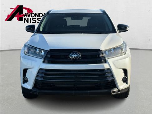Used 2019 Toyota Highlander SE image 6