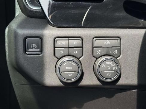 Used 2023 Chevrolet Silverado 1500 LT Trail Boss AWD/4WD image 19