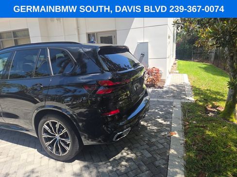Certified 2024 BMW X5 xDrive40i w/ M Sport Package AWD/4WD image 7