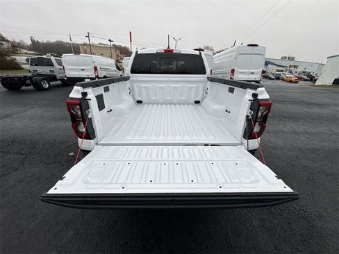 New 2025 Ford Ranger XLT w/ Equipment Group 301A High image 23