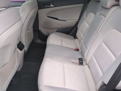 Used 2018 Hyundai Tucson Value FWD image 13